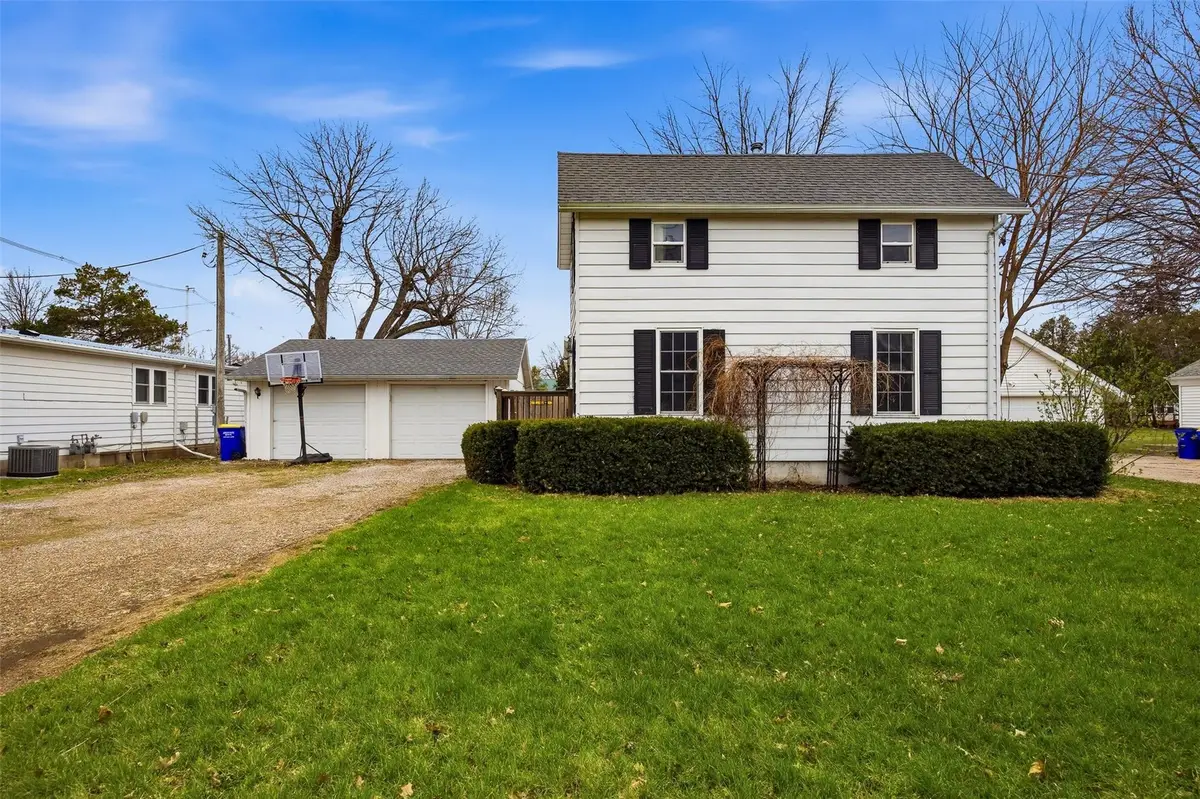 126 C Avenue, Kalona, IA 52247 - #1