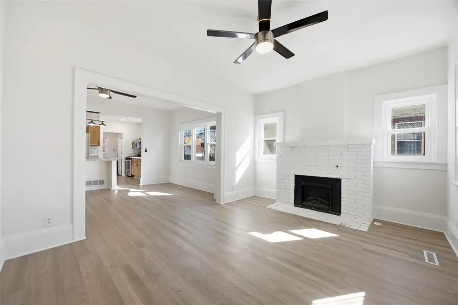 2423 1st Avenue Se, Cedar Rapids, IA 52402 - #3