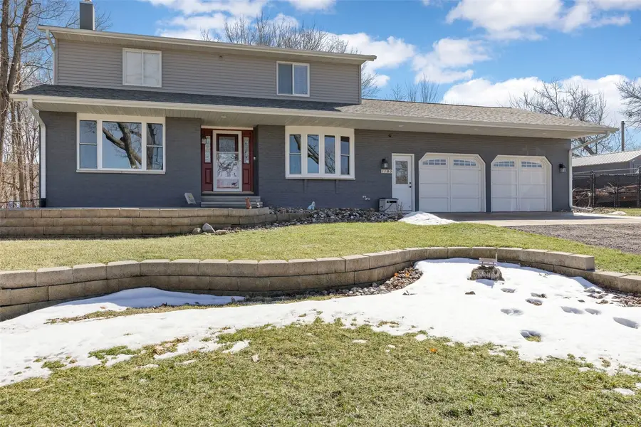 1105 Maple Street, Robins, IA 52328 - #2