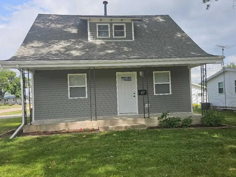 807 5th Avenue, Belle Plaine, IA 52208 - #2