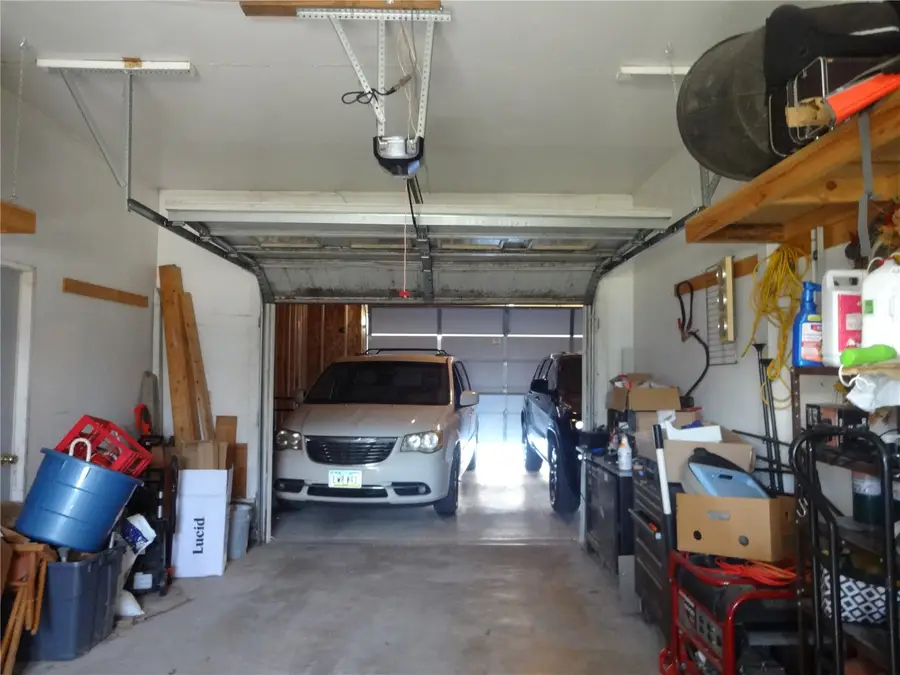 706 E Hilton St, Marengo, IA 52301 - #2