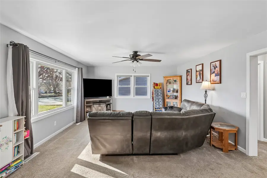 109 6th Avenue, Keystone, IA 52249 - #3