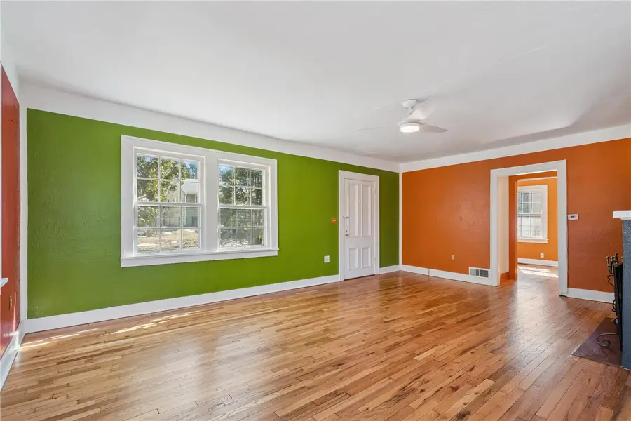 717 S 7th Avenue, Iowa City, IA 52240 - #3