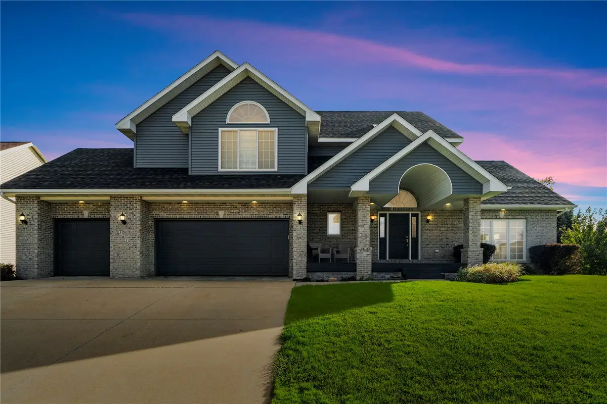 2620 Silver Oak Trl, Marion, IA 52302 - #1