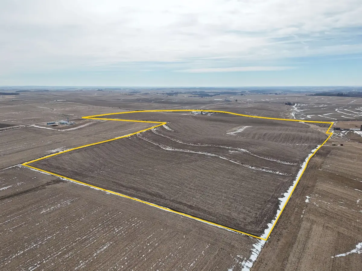 2583 245th St, Delhi, IA 52223 - #1