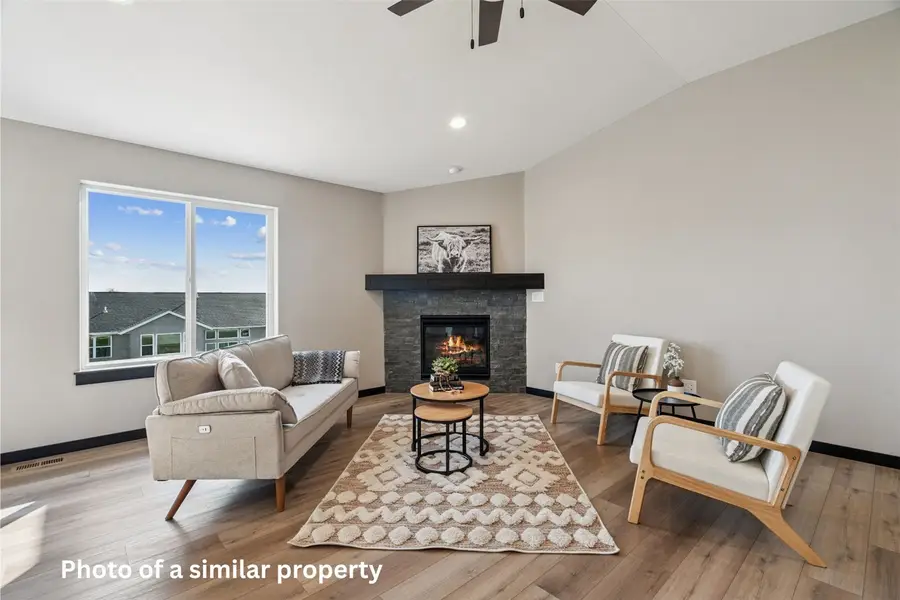 1767 Glen Rock Dr, Marion, IA 52302 - #2