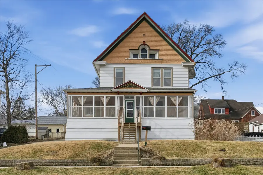 212 S Chestnut Street, Monticello, IA 52310 - #2