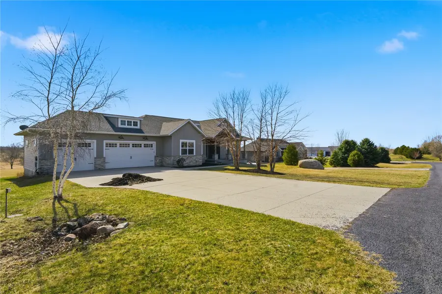 3359 Southridge Drive, Amana, IA 52203 - #2