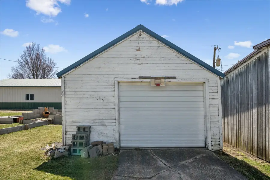 2140 Norwood St, Grant, IA 50669 - #3