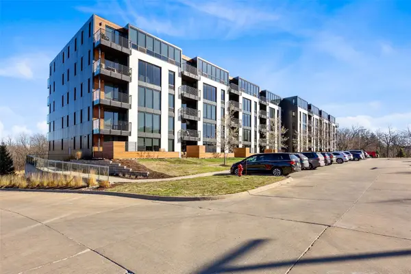 1 University Way #406, Iowa City, IA 52246