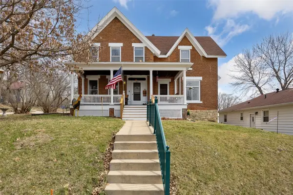 207 N Davis Street, Anamosa, IA 52205