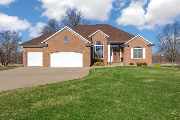 4320 Lucore Road, Marion, IA 52302