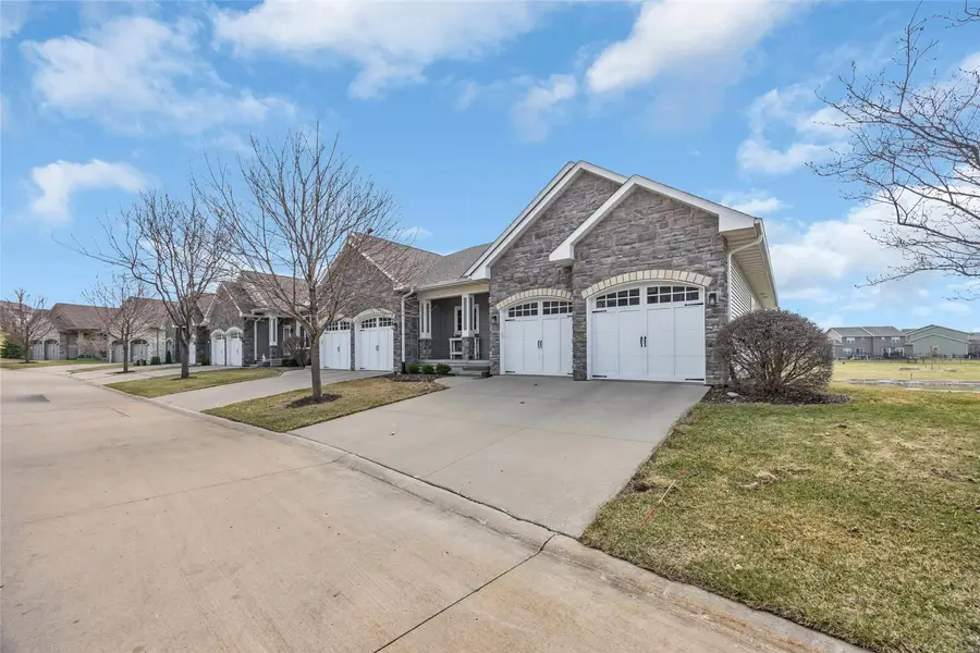 1540 Cedar Vista Ln, North Liberty, IA 52317 - #3