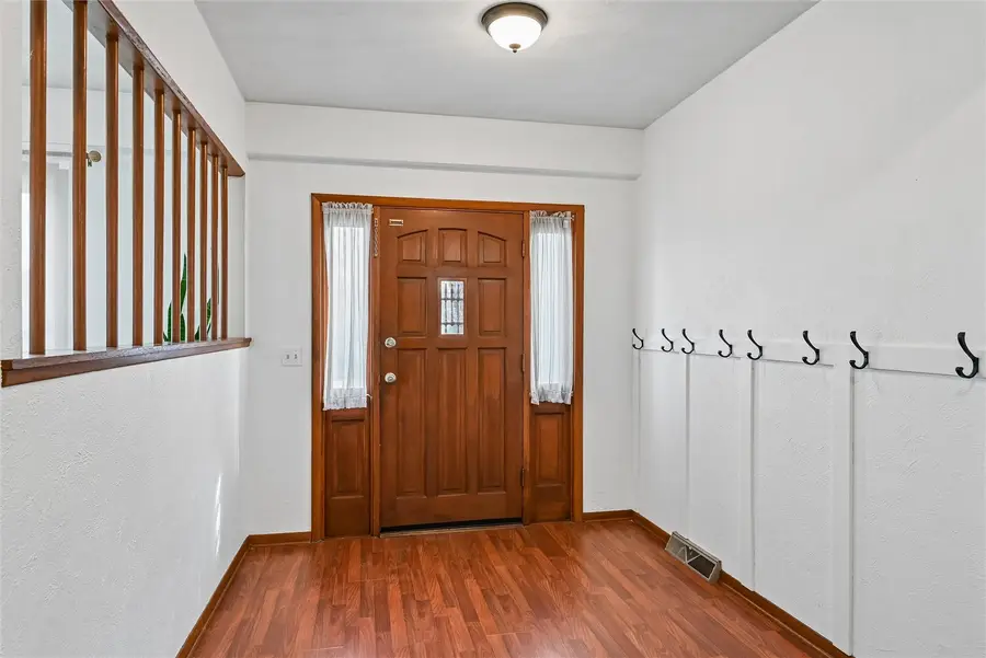 304 South Street, Urbana, IA 52345 - #3