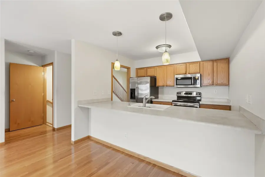 6 Ashford Place, Iowa City, IA 52245 - #2