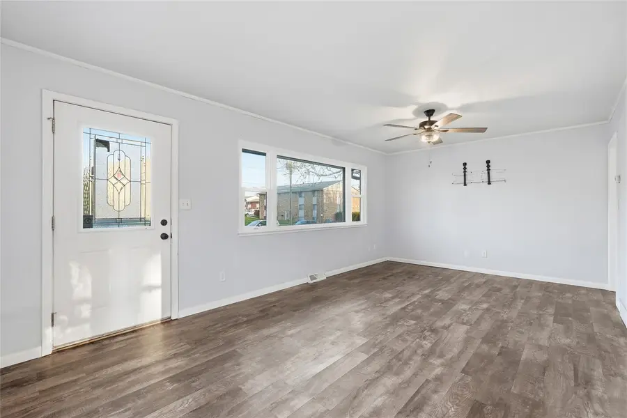 654 S Lucas Street, Iowa City, IA 52240 - #2