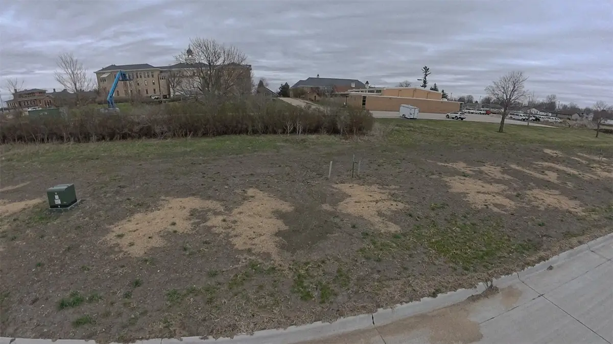 1006 J Avenue, Vinton, IA 52349 - #1