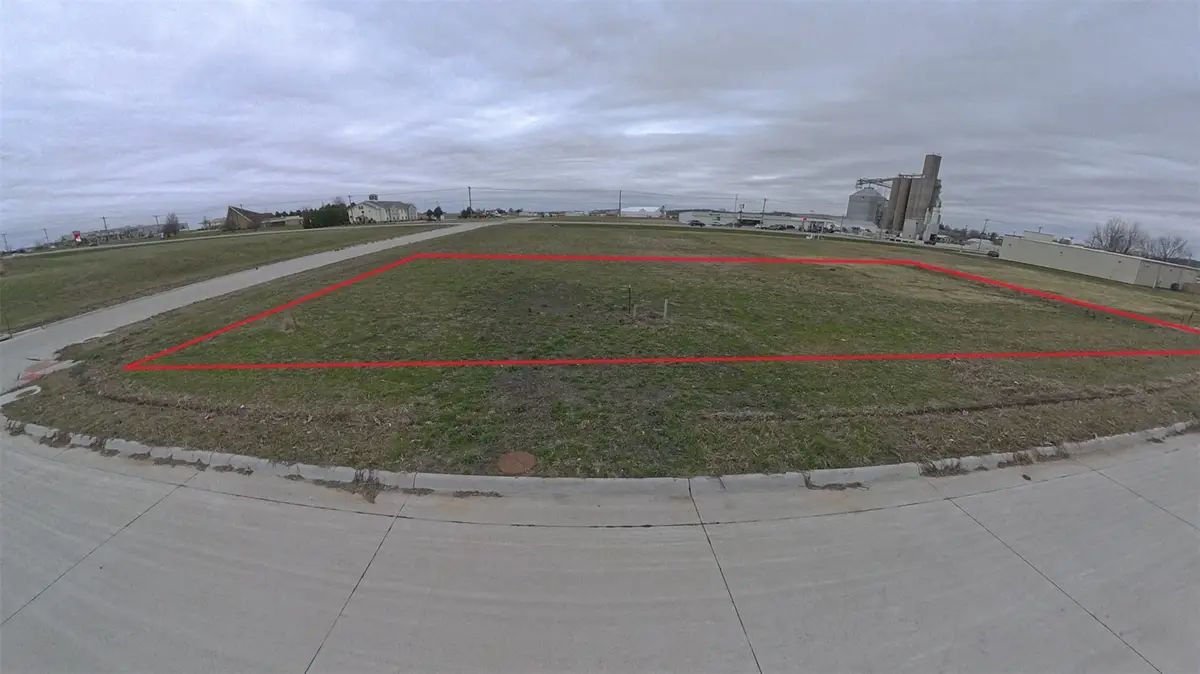 1003 J Avenue, Vinton, IA 52349 - #1