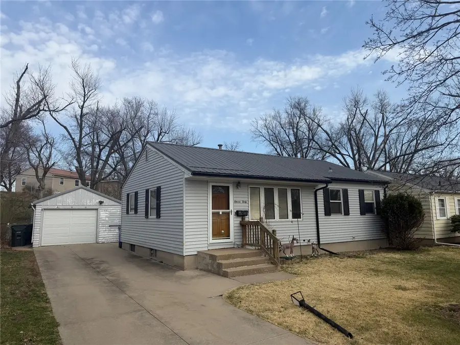 1140 Crestview Dr Se, Cedar Rapids, IA 52403 - #2