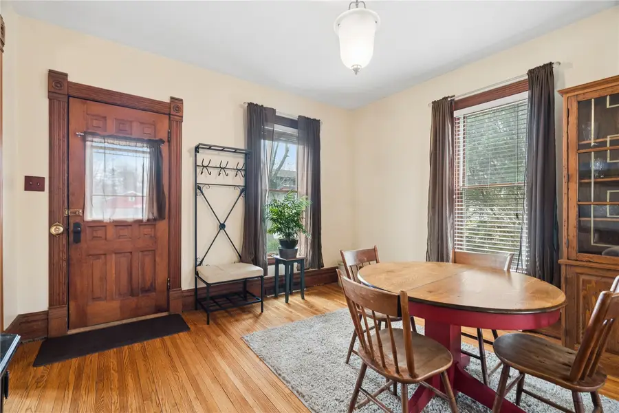 313 3rd Ave Nw, Mount Vernon, IA 52314 - #3