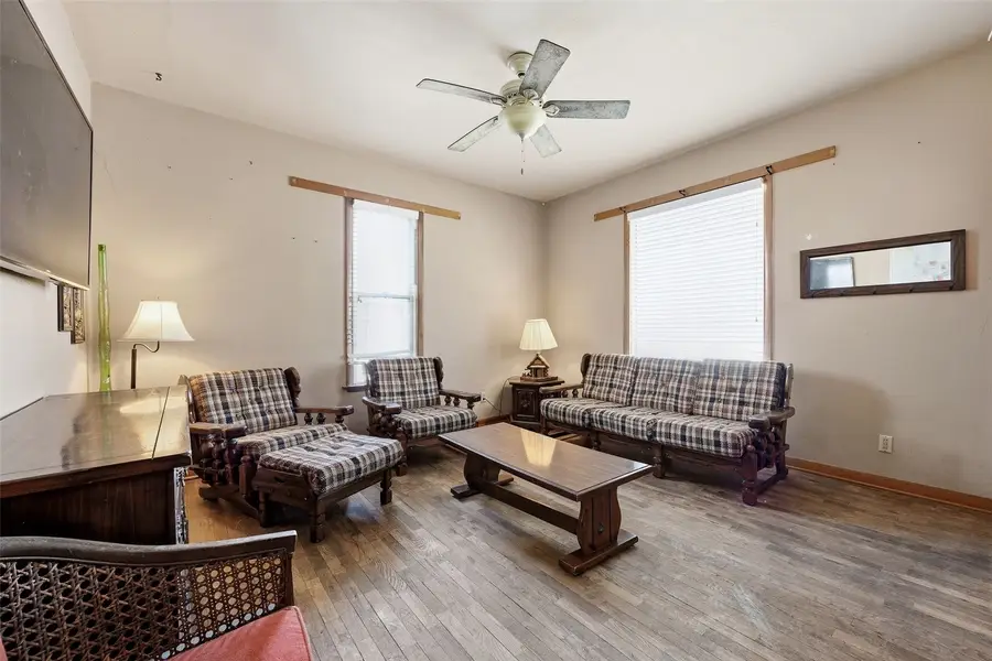 1240 14th Street, Marion, IA 52302 - #3