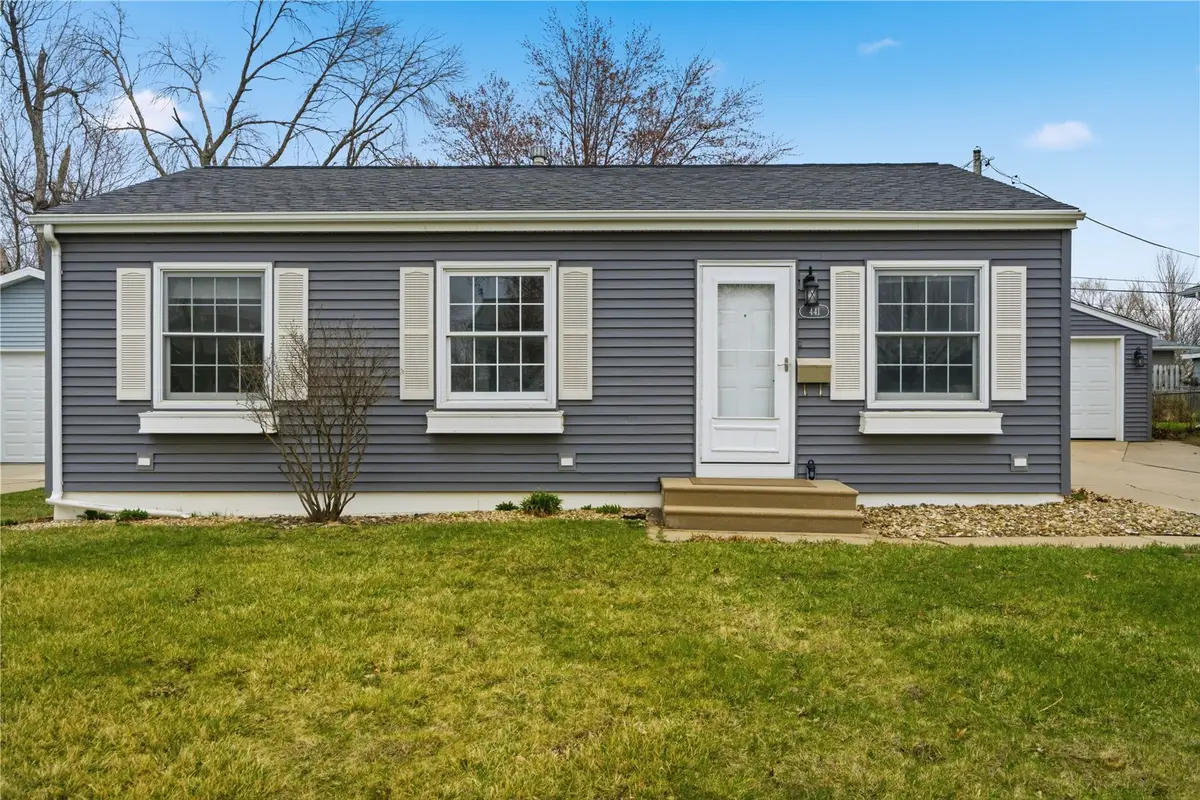 441 Day Street Nw, Cedar Rapids, IA 52405 - #1