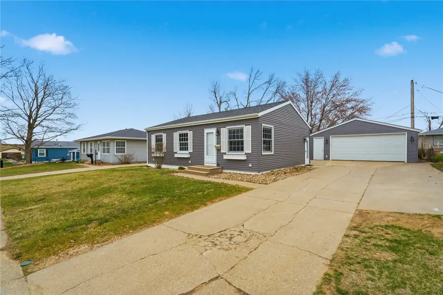 441 Day Street Nw, Cedar Rapids, IA 52405 - #2