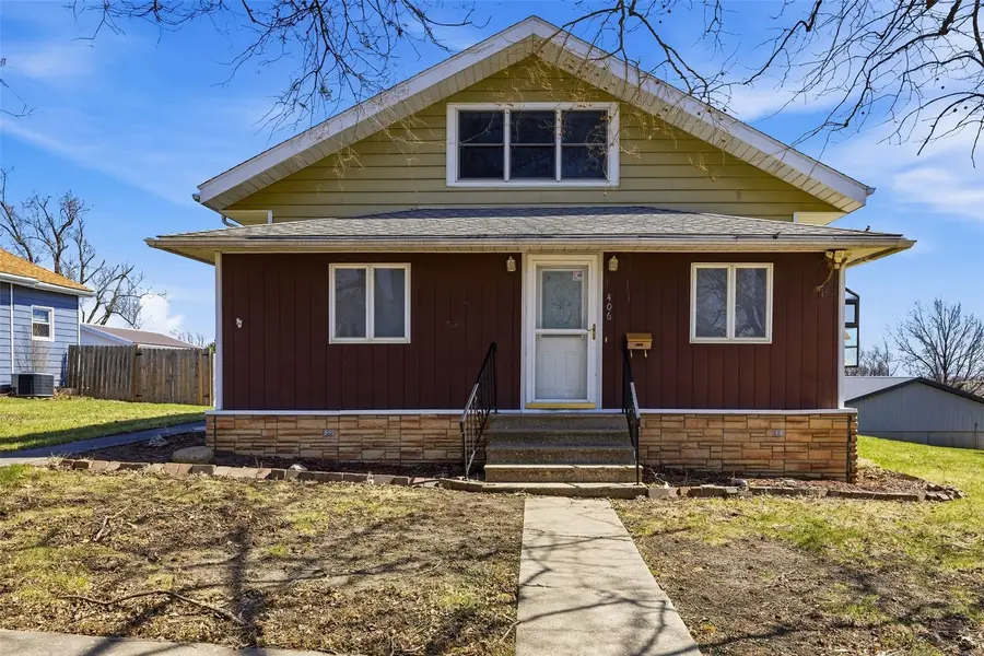 406 4th St, Deep River, IA 52222 - #2