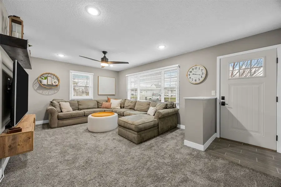 2400 Victoria Dr Sw, Cedar Rapids, IA 52404 - #3