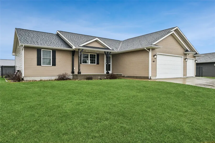 807 Juniper Drive, Independence, IA 50644 - #2