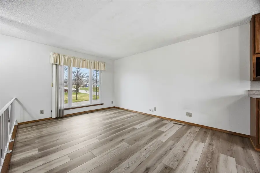 3138 Bayberry Drive Sw, Cedar Rapids, IA 52404 - #3