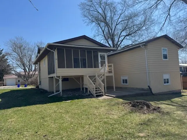 711 12th Street, Kalona, IA 52247 - #3