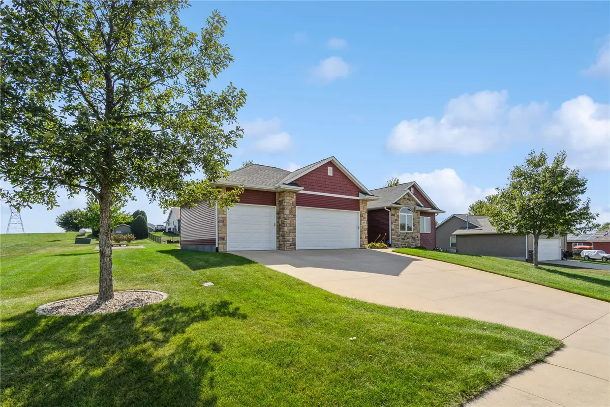 490 Erusha Drive Ne, Walford, IA 52351 - #1