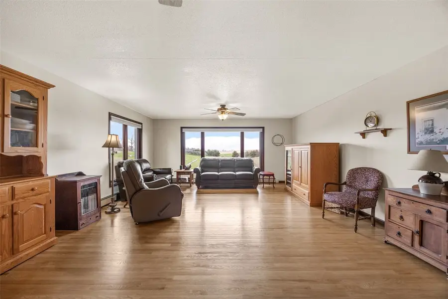 130 Joseph Lane Se, Mount Vernon, IA 52314 - #2