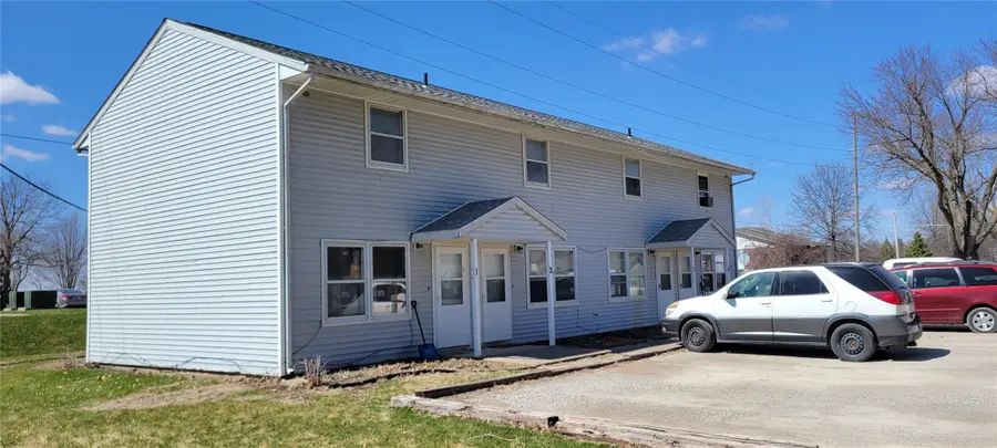 695 W Pine Street, Marengo, IA 52301 - #2