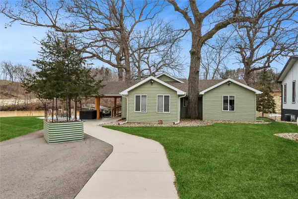 20434 254th Street, Delhi, IA 52223