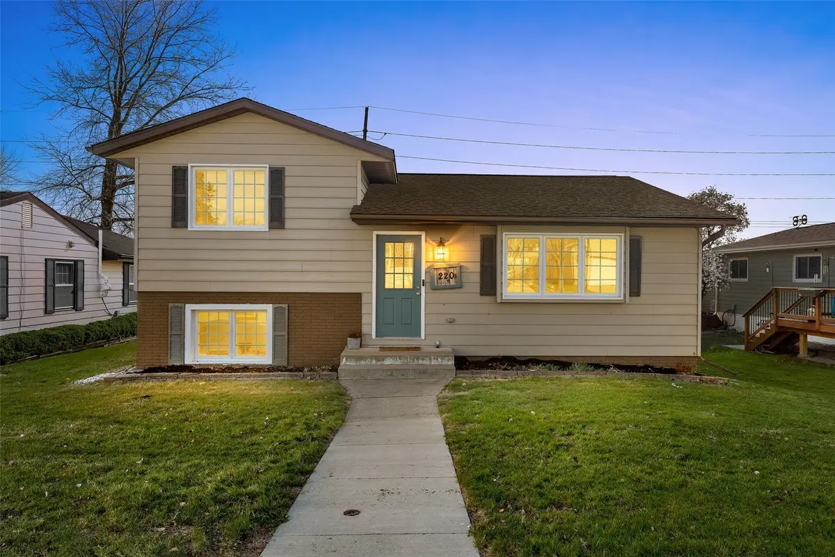 220 Summerhays, Tiffin, IA 52340 - #1