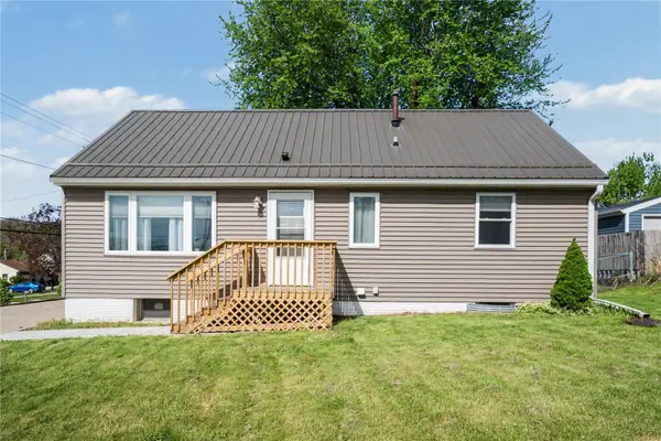 1600 23rd St Nw, Cedar Rapids, IA 52405