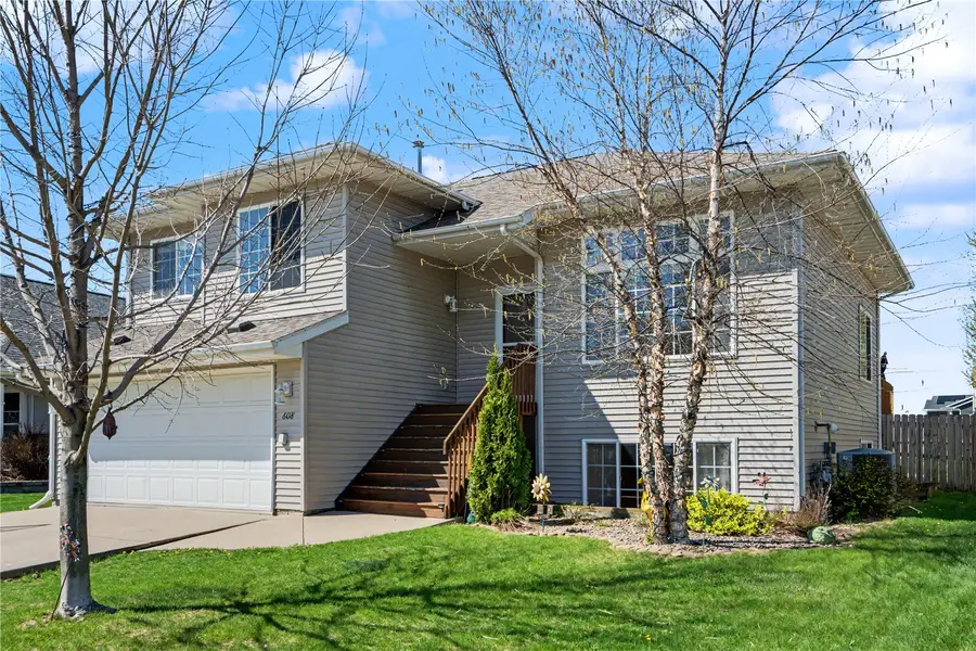 608 Randall Drive, Solon, IA 52333 - #2