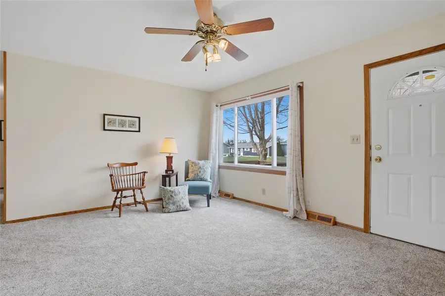 235 Wiley Boulevard Nw, Cedar Rapids, IA 52405 - #3