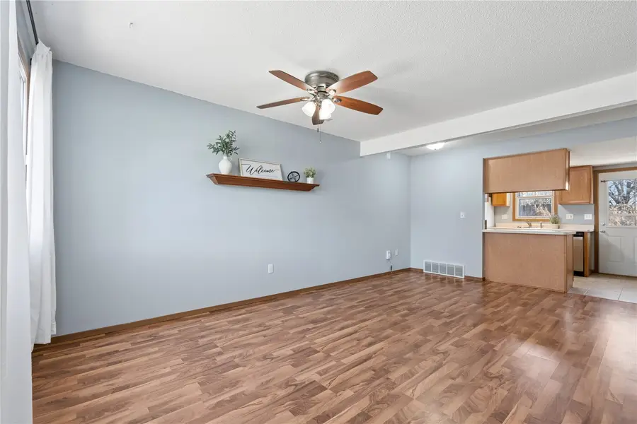 464 N Dubuque St #D, North Liberty, IA 52317 - #3