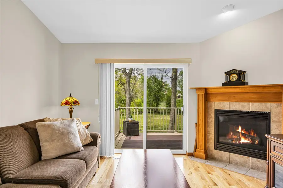 396 Teakwood Ln #D, Cedar Rapids, IA 52402 - #2