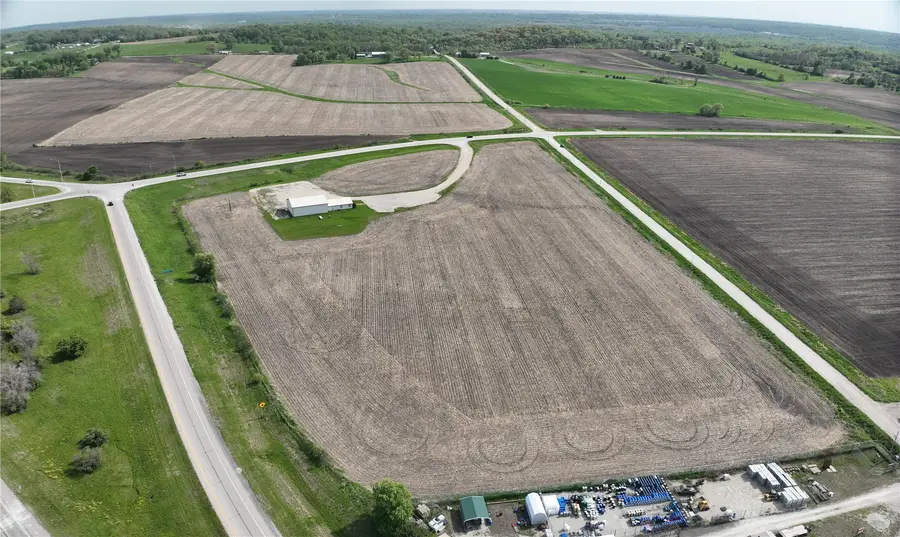 4299 Lewis Access Road, Center Point, IA 52213 - #2