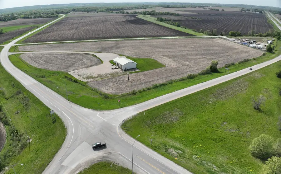 4299 Lewis Access Road, Center Point, IA 52213 - #3