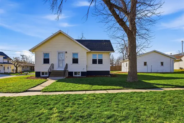 101 1st Avenue, Springville, IA 52336