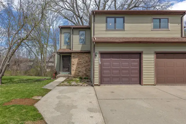 2326 Plaen View Drive, Iowa City, IA 52246