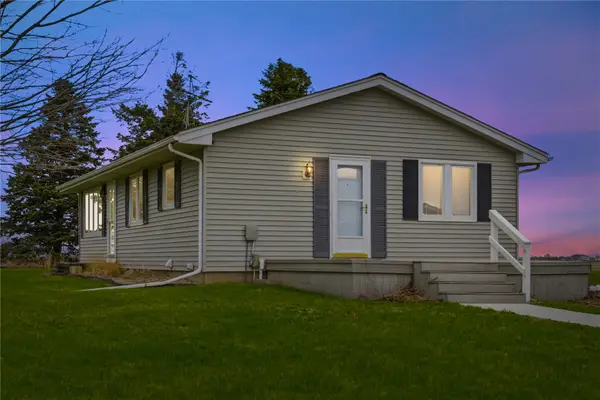 4269 175th St, Brooklyn, IA 52211