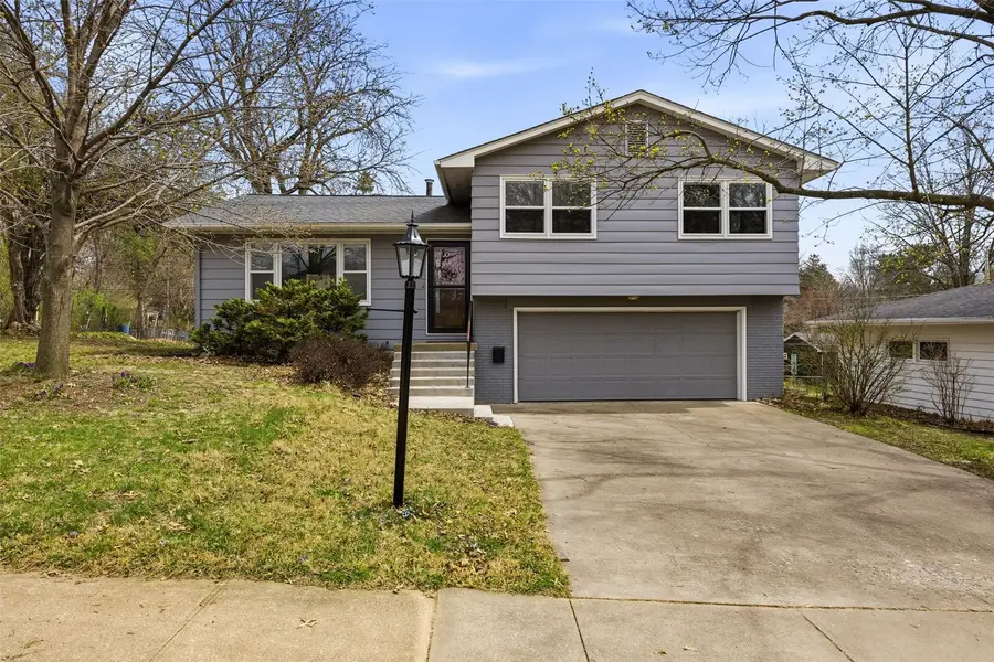 906 Talwrn, Iowa City, IA 52246 - #2