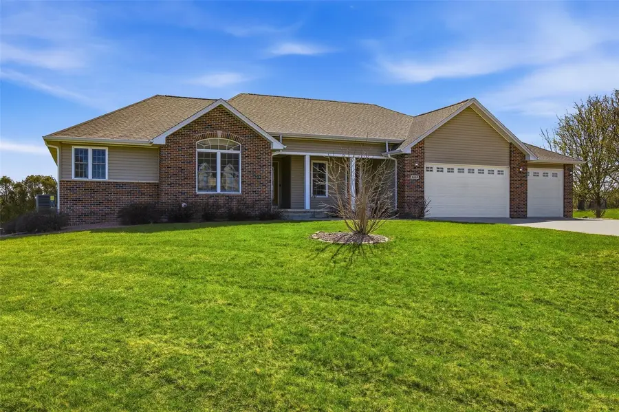 6060 Wayside Circle, Cedar Rapids, IA 52411 - #2