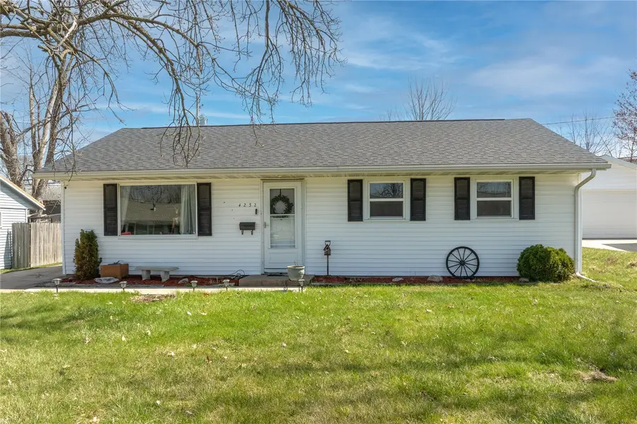 4232 Sherman Street Ne, Cedar Rapids, IA 52402 - #2